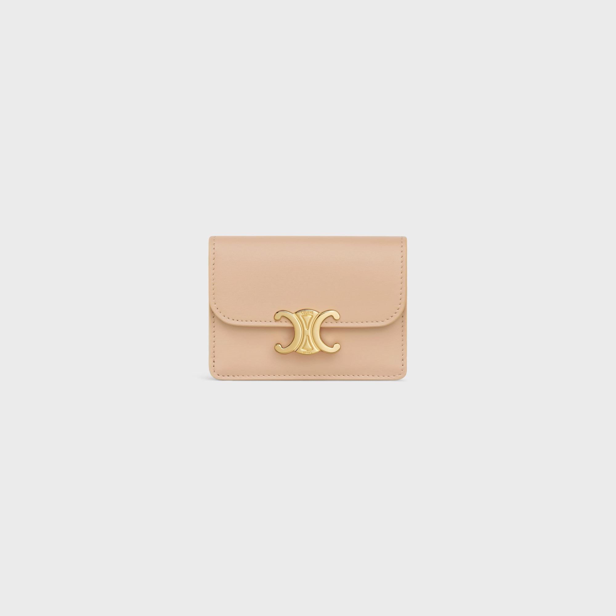 CARD HOLDER WITH FLAP TRIOMPHE IN SHINY CALFSKIN OAT BEIGE - Image 1